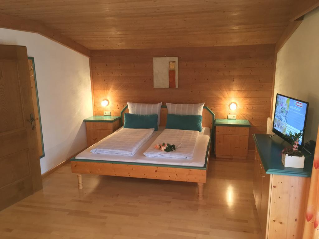 Landhaus Taxach ザールバッハ・ヒンターグレム エクステリア 写真